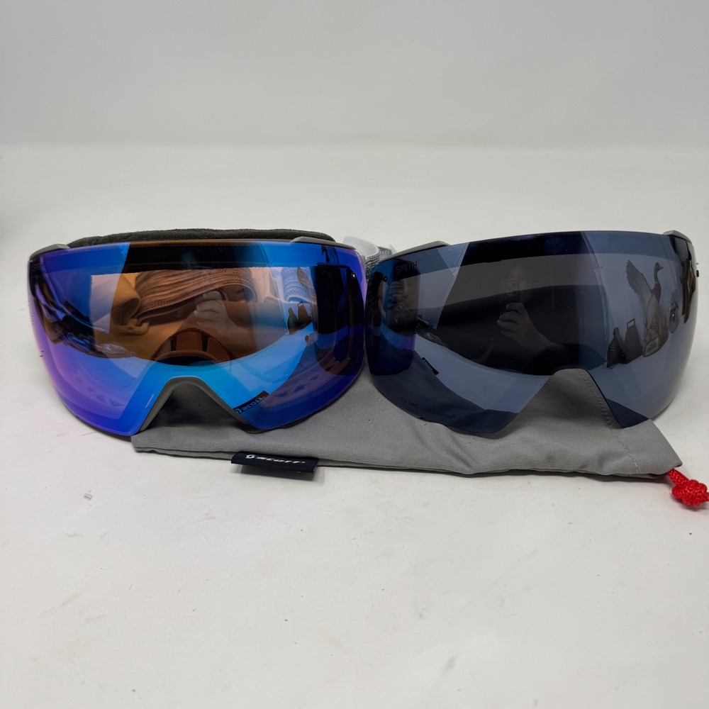 Smith I/O MAG ChromaPop Snow Goggles Blue Mirror Lens with Spare Lens Grey Strap